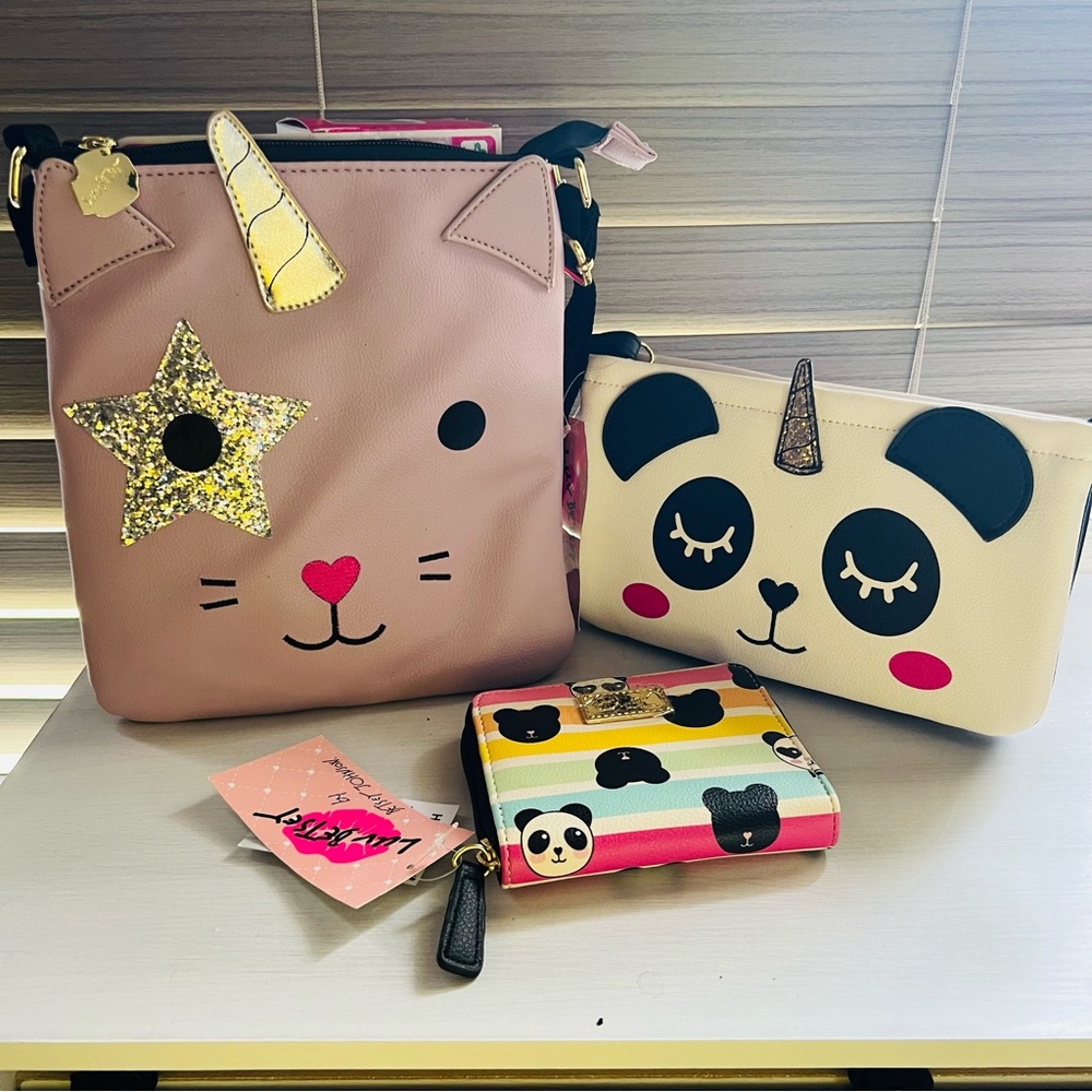 BETSEY JOHNSON CROSSBODY, CLUTCH & PANDA BEAR WALLET BUNDLE!